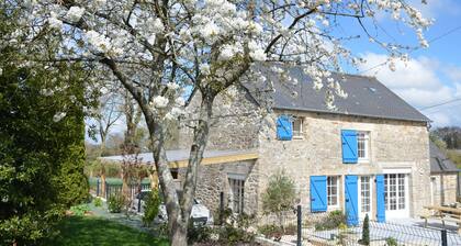 Gîte de la Bézardais 4 hengelle Dinanissa, Bretagne, Ranska.