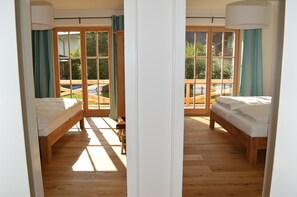 3 bedrooms, in-room safe, iron/ironing board, free WiFi