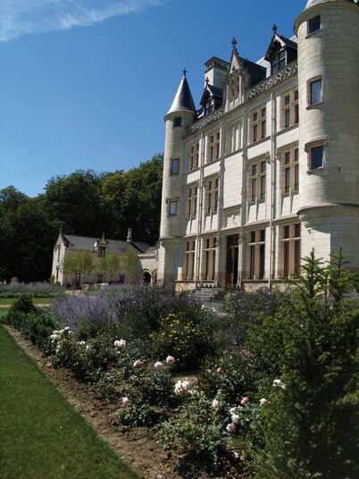 The Château Farmhouse in the Vines - Chinon - Loire