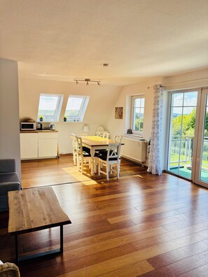 Interior - Beautiful vacation apartment with Baltic Sea view and balcony for 6 people (Barendorf)