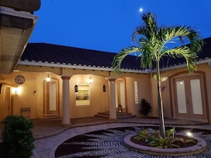 Exterior detail - Villa Unica- relax and enjoy (Cape Coral)