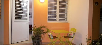 COLIBRI PAYS on the heights of fort de france fully equipped  