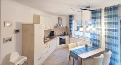 Moderne Wohnung 75 qm Garten, Designbad, strandnah, Kostenloses WLAN