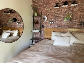 6 chambres, bureau, fer et planche Ă repasser, accĂšs au Wi-Fi (inclus)