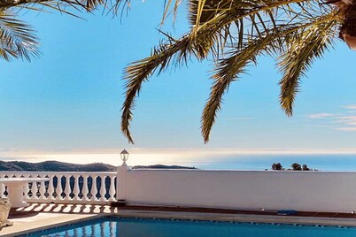 Intimate villa sea/mountain view pool palms free WiFi AC heating sauna fireplace
