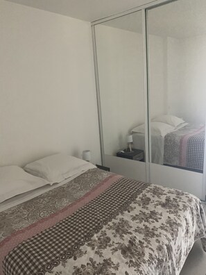 1 sovrum, strykjärn/strykbräda, resesäng och gratis wi-fi