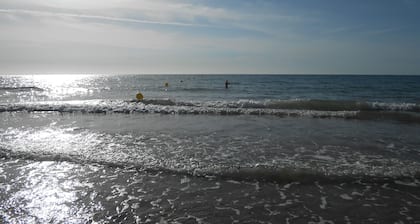 Villa pies en el agua