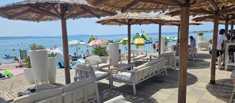 Up to 6 persons one price, for whole house-floor.3.room.kitchen,washingm,dishwashingm.coffeem.