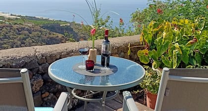 Einzigartiges WohngefĂŒhl-Sonne, Ruhe, Erholung ideal zum Relaxen&Wandern, WLAN