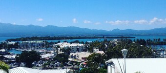 Studio idéalement située à la marina du Gosier