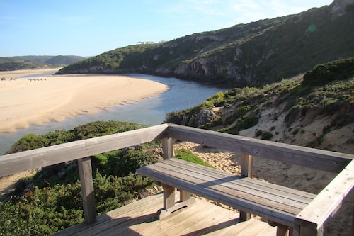 Bright and spacious with breathtaking views of the national park