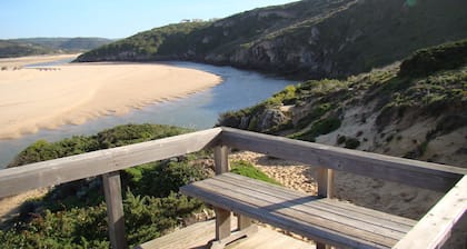 Bright and spacious with breathtaking views of the national park