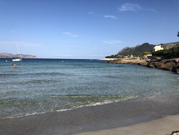 Beach nearby, sun loungers - Quietly located 4-person vacation home with garden, roof terrace with sea view (Mallorca)