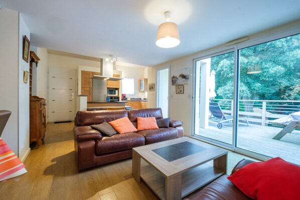 Téléviseur, lecteur de DVD