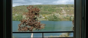 Beautiful apartment on the edge of seine Vernon giverny sleeps 8