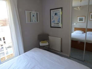 2 bedrooms, iron/ironing board, free WiFi, wheelchair access - 3 room apartment with direct access to Bonne Source beach (Pornichet)
