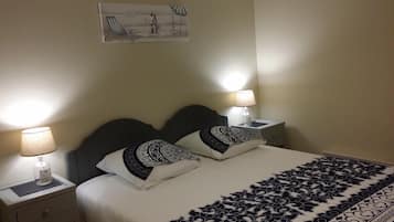 1 chambre, fer et planche Ă repasser, Wi-Fi, draps fournis