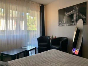 1 quarto, ferros/tábuas de passar roupa, Wi-Fi, roupa de cama