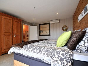 1 chambre, fer et planche à repasser, Wi-Fi, draps fournis