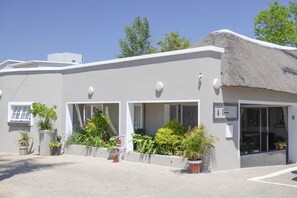 Property entrance - Firwood Lodge (Pretoria)