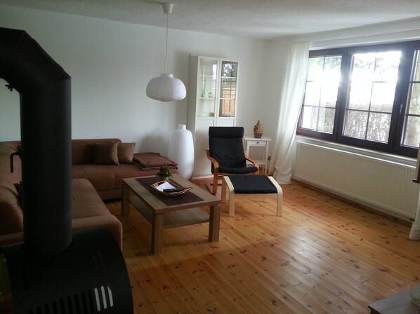TV, fireplace, stereo - Cozy large vacation apartment with 2-bedroom fireplace and terrace (Vehra)