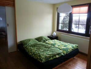 2 bedrooms, WiFi, bed sheets, wheelchair access - Cozy large vacation apartment with 2-bedroom fireplace and terrace (Vehra)