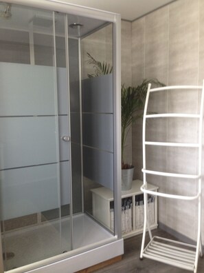 Interior - comfortable contemporary apartment **** (Brugheas)