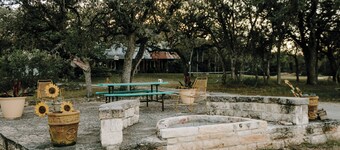 The Bandera Cabin 3BD/1Bath @ Whiskey Mountain - Great Location!