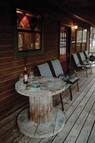 Bandera Cabin 3BD / 1Bath @ Whiskey Mountain - Upea sijainti!