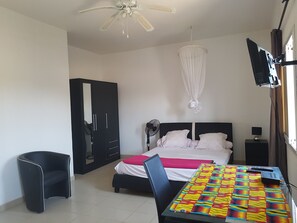 1 bedroom, in-room safe, iron/ironing board, WiFi