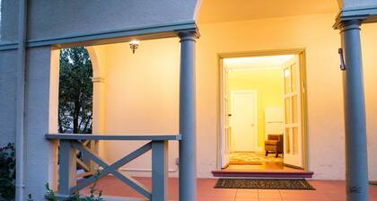 Luxury Studio in Exclusive Claremont Neighborhood