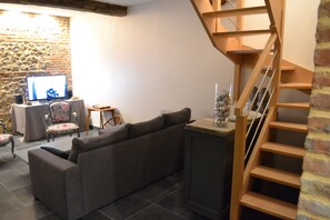 TV, video games, table football, ping pong -  15 min from the sea / in Normandy / rooms with bathroom and WC / beds made without extra charge (Doudeville)