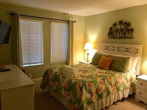 2 chambres, fer et planche à repasser, Wi-Fi, draps fournis