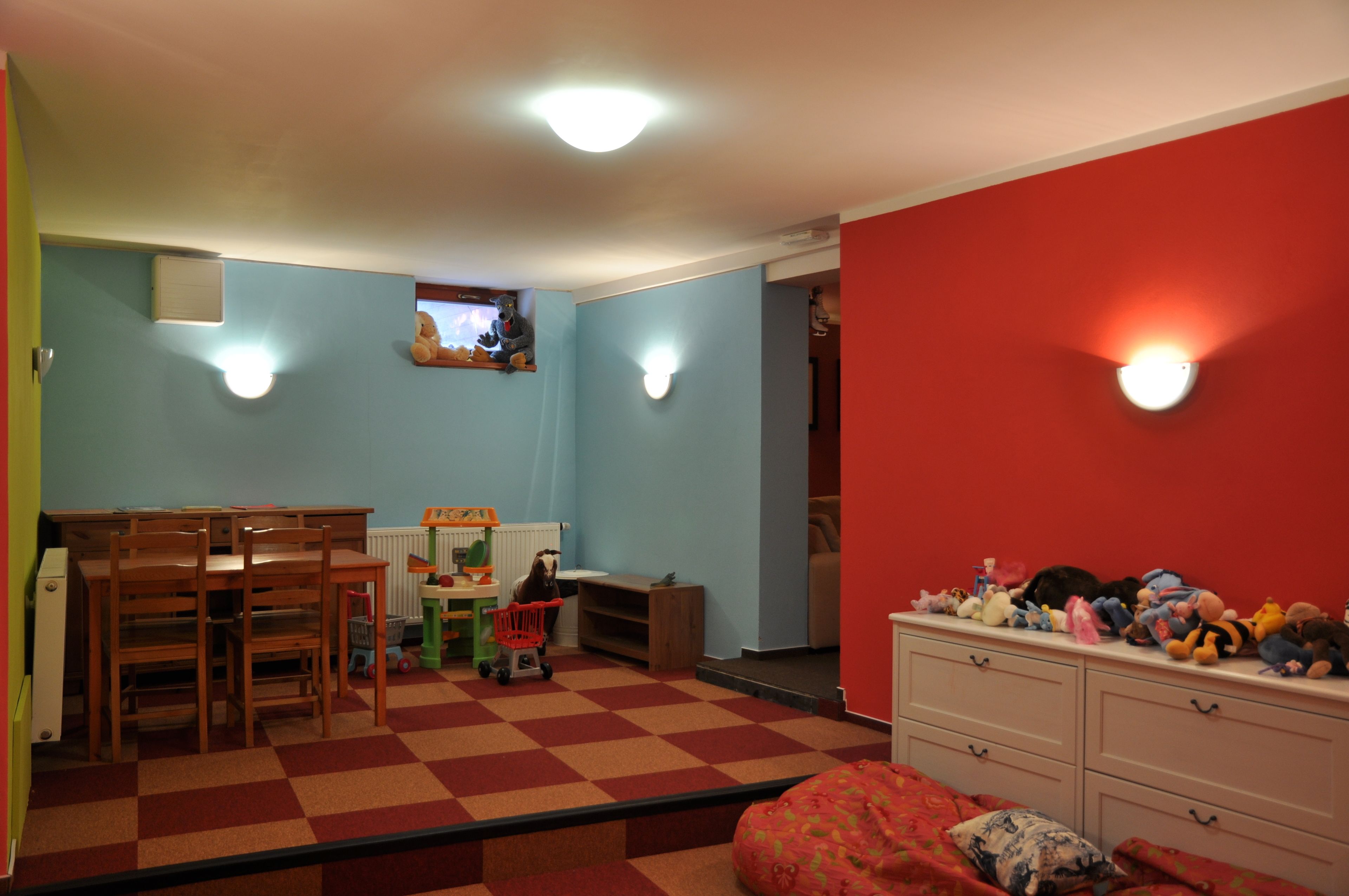 children’s play area – indoor