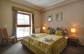 Bureau, Wi-Fi gratuit, draps fournis