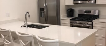 Fabulous Location on Magazine Street!