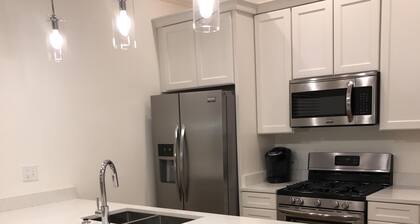 Fabulous Location on Magazine Street!