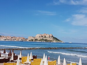 Beach nearby - CALVI APPT T2 OF QUALITY, SEASIDE AND CITY CENTER (Calvi)