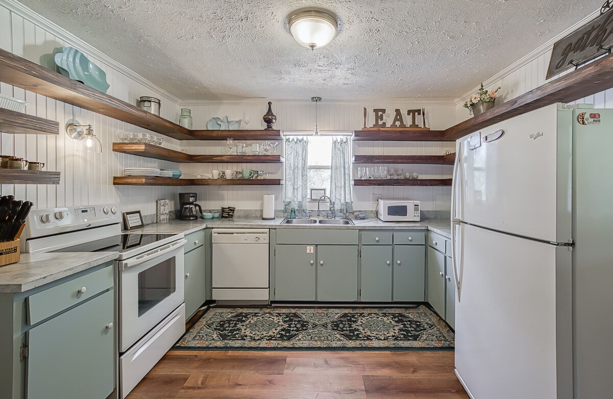 Photo 19 of St Augustine Anastasia House close to Downtown & Beaches, King beds in each room