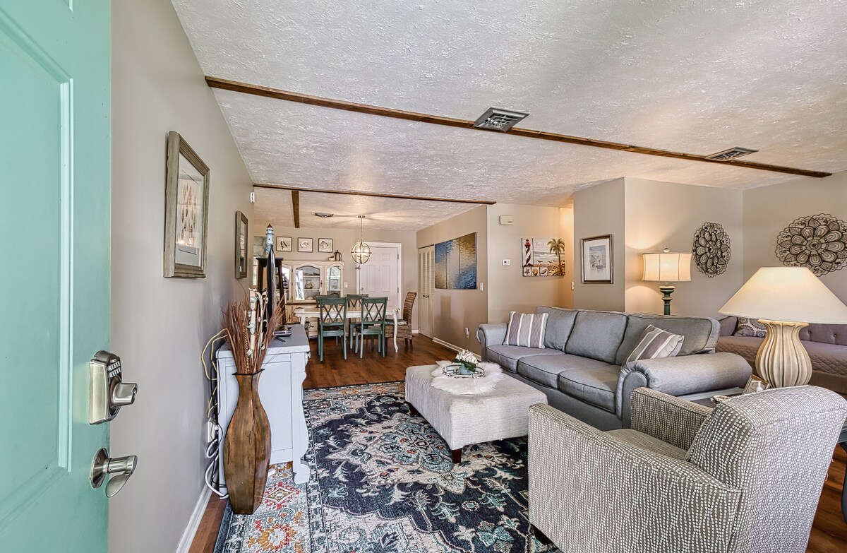 Photo 4 of St Augustine Anastasia House close to Downtown & Beaches, King beds in each room