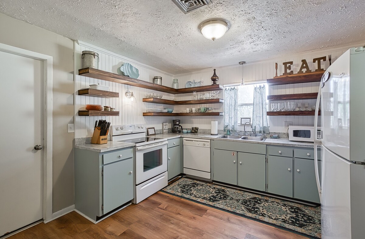Photo 20 of St Augustine Anastasia House close to Downtown & Beaches, King beds in each room