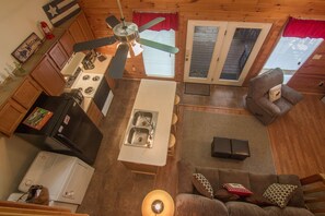 Smart-tv, eldstad och dvd-spelare