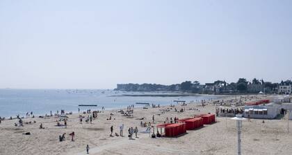 Charmante maison rénovée Le Pouliguen Centre. Tout à pied.