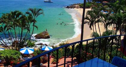 -- PARADISE FOUND ON THE BEACH --