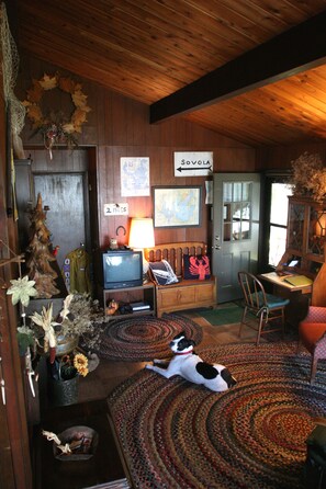 Interior - Rustic, Cozy, Lakefront Cabin On Leech Lake- Perfect For Families & Fisherfolk (Cass Lake)