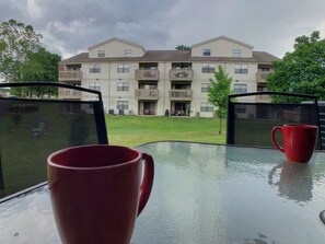 Tina de hidromasaje al aire libre