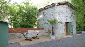 Terrace/patio - The Maz de la Vis, in a magical natural setting (Saint-Laurent-Le-Minier)