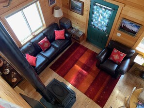 Smart-TV, DVD-Player, Bücher, Videothek