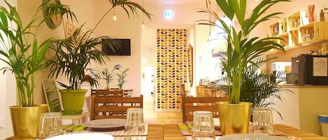 Free daily buffet breakfast