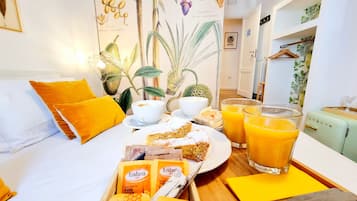 Chambre Double Classique | Minibar, bureau, Wi-Fi gratuit, draps fournis